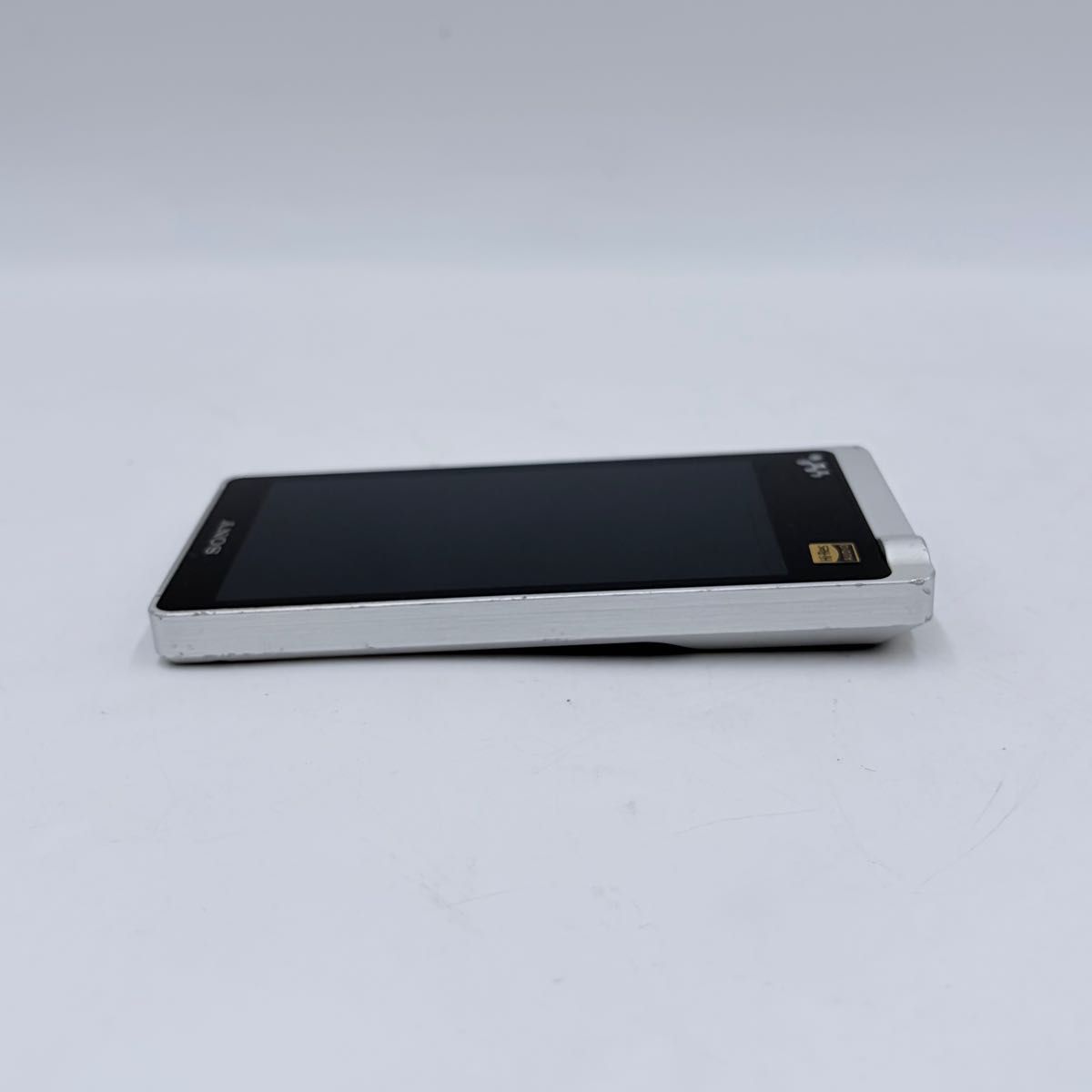動作品】SONY WALKMAN NW-ZX1 シルバー 128GB ハイレゾ対応 ソニー