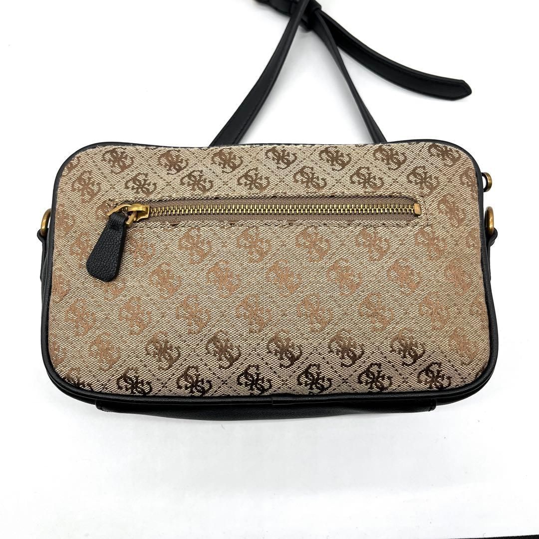 GUESS Monogram Logo Chain 2way Bag 3320 - メルカリ