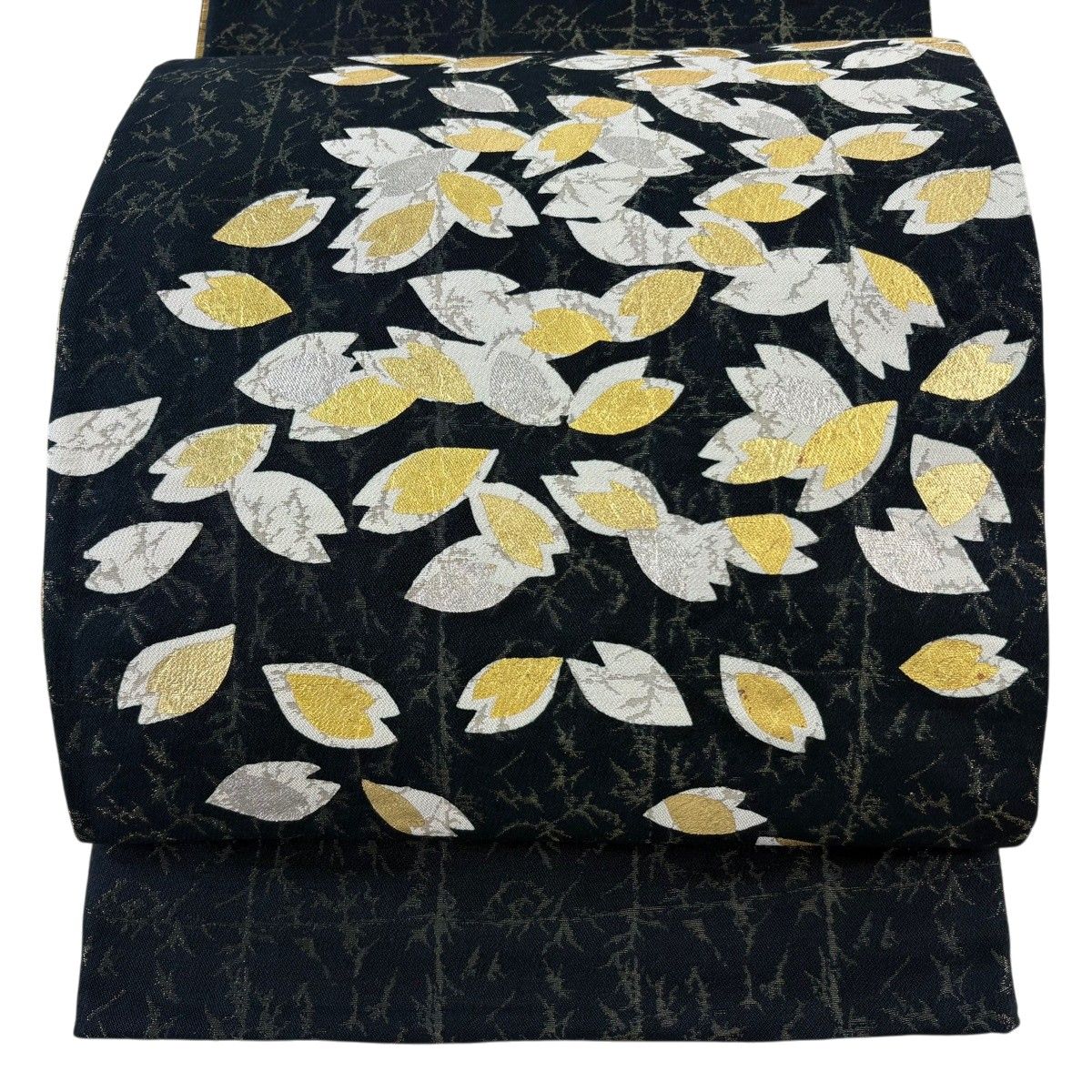 袋帯 名品 花びら 金銀彩 金糸 黒 お太鼓柄 正絹 【中古】