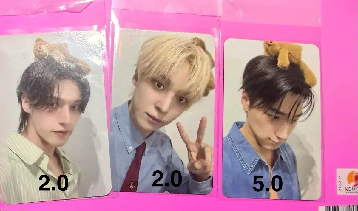 ATEEZ（エイティーズ・アチズ） MAP（マップ） Tシャツ（ティー） ティズ（あんさんぶるスターズ！！(あんスタ)） 頭（あたま）の上（うえ）にクマ トレカ