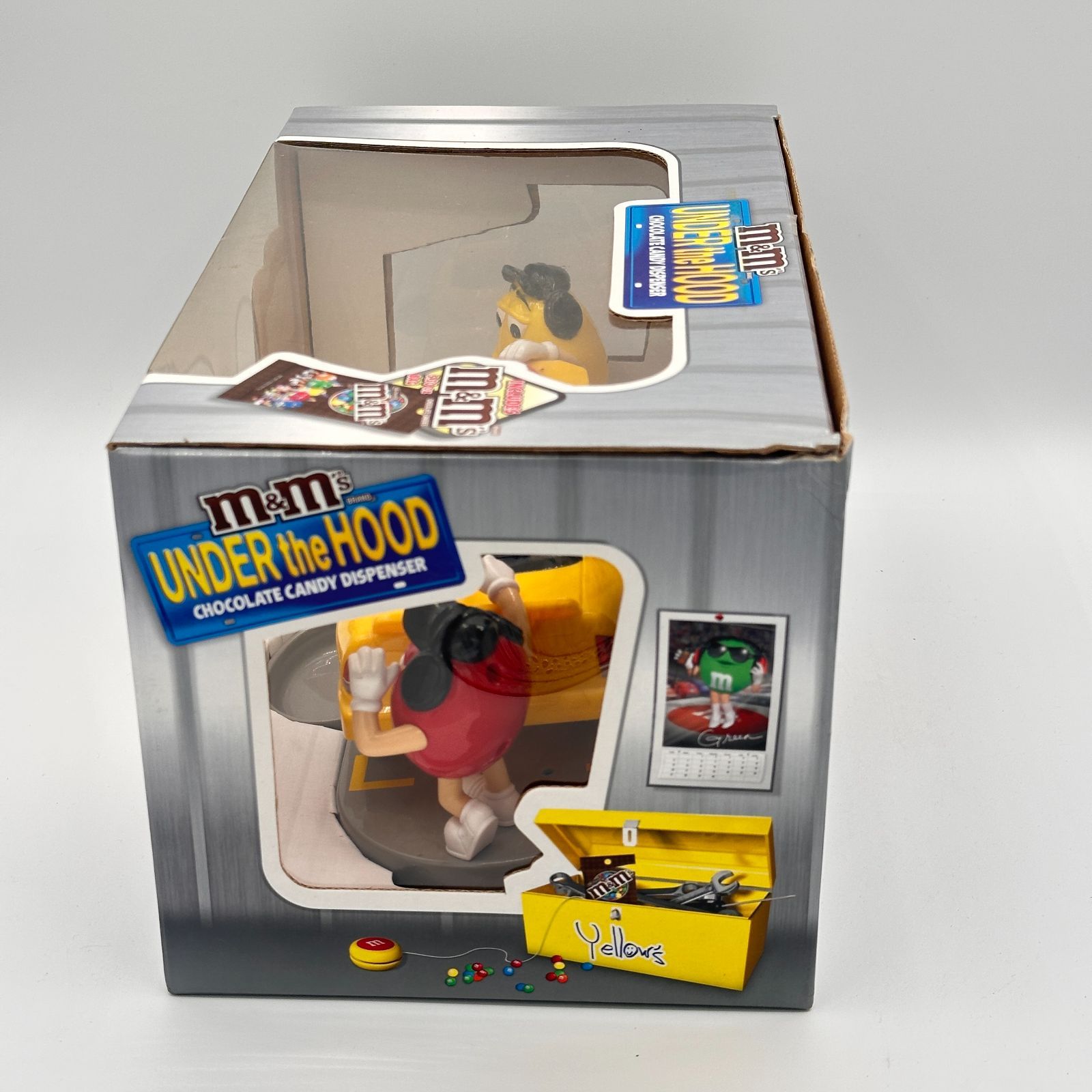 2006 M&M'S エムアンドエムズ ディスペンサー UNDER THE HOOD 外箱付