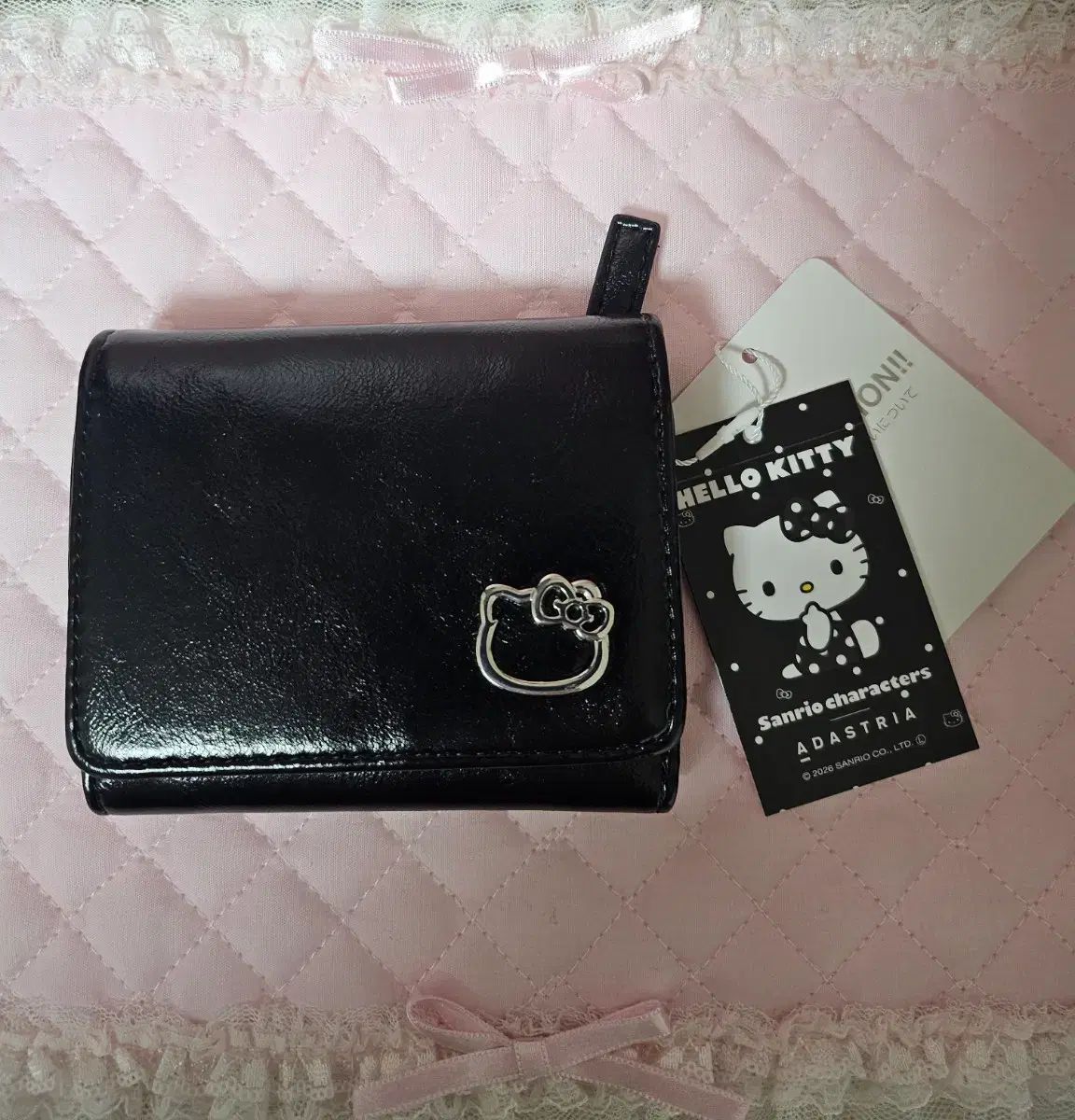 (日本正規品/限定モデル) サンリオ リズ(LIZ) hello kitty(ハローキティ) 財布 ブラック 6,614円