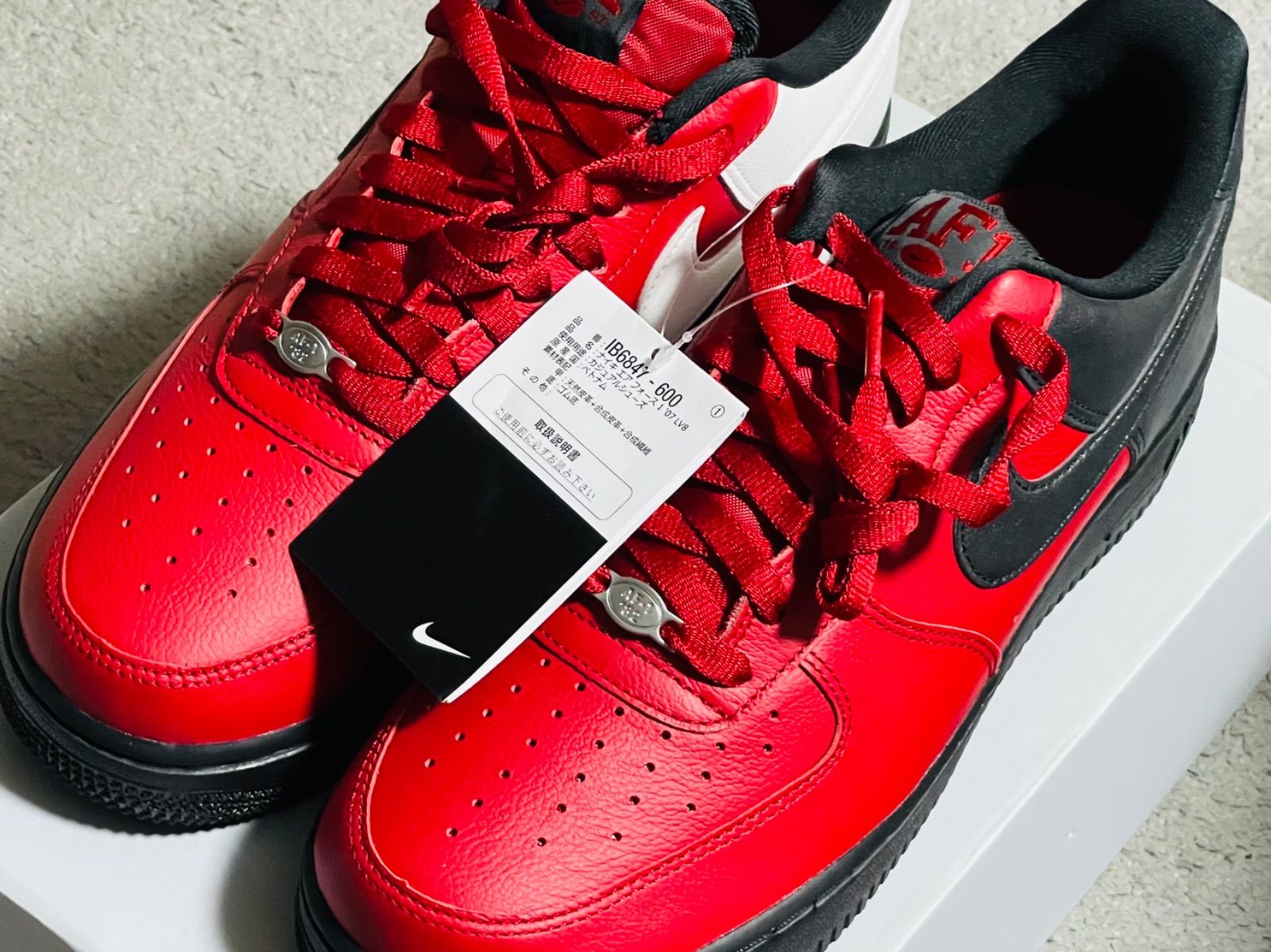 ナイキ エアフォース1 NIKE AIR FORCE 1 Low '07 LV8 GYM RED/BLACK-SUMMIT WHITE ￥33,100 12,337円