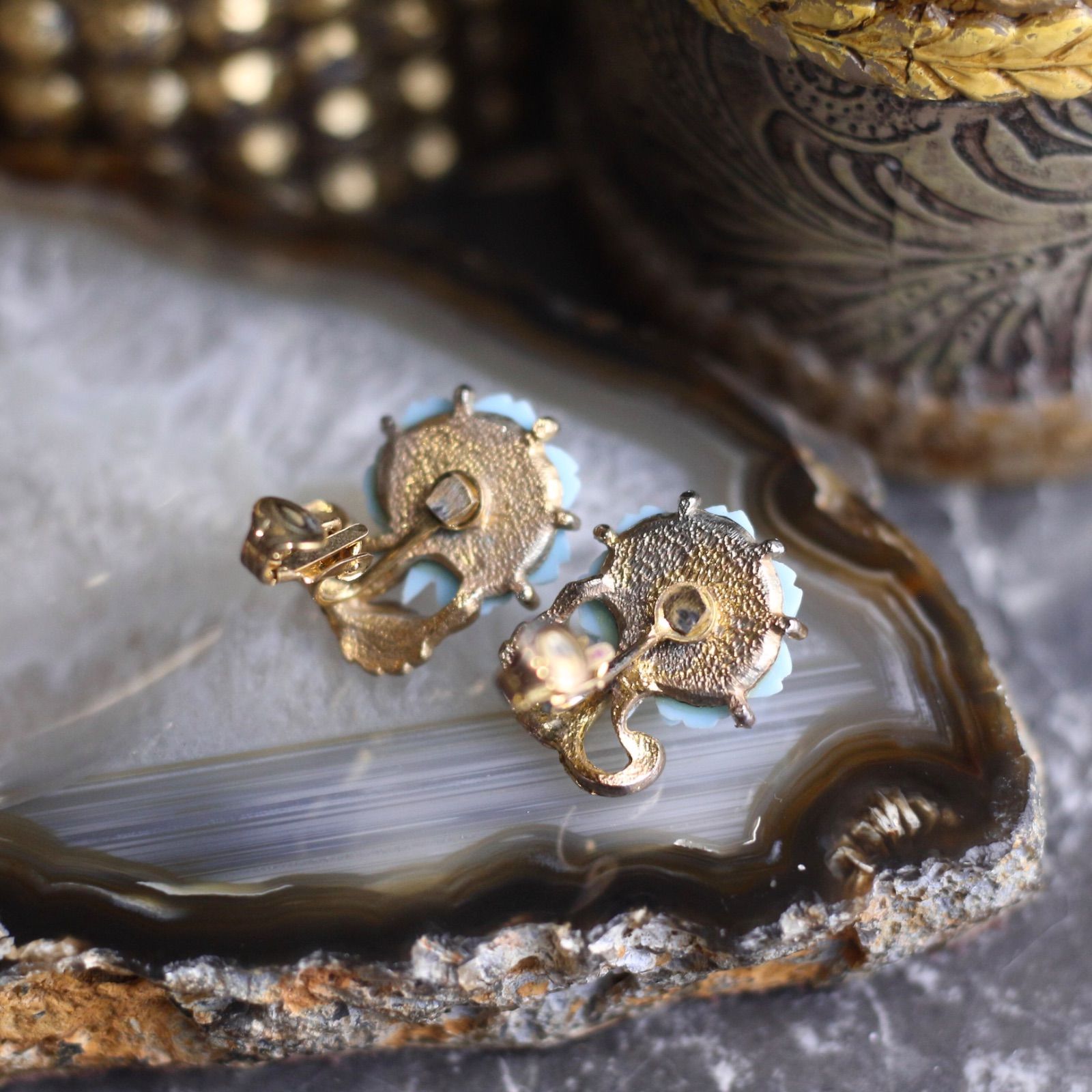 【✳︎toto✳︎さま】vintage ✵ 彫りのお花クリップ * イヤリング ✳︎toto✳︎さま】vintage ✵ 彫りのお花クリップ * イヤリング