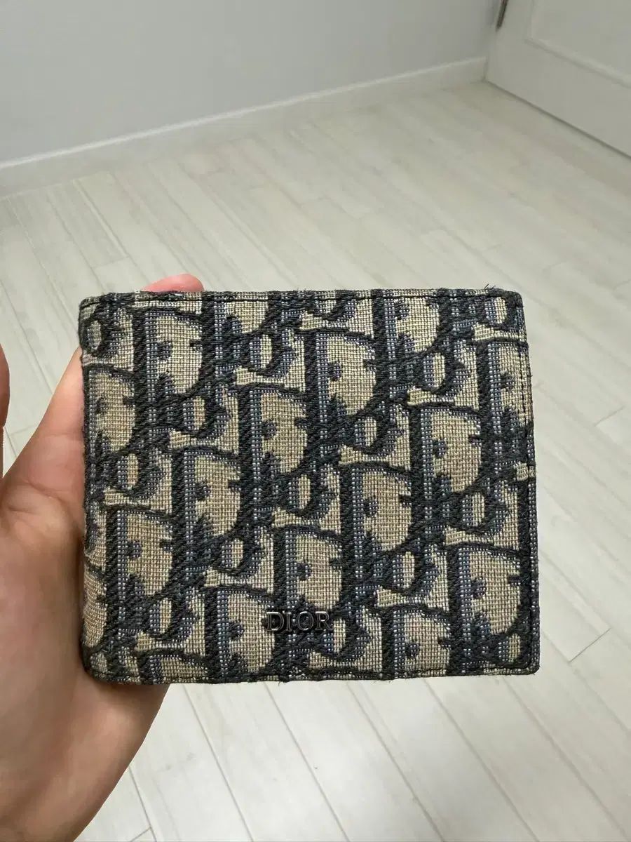 ディオール オブリーク 二つ折り財布 コメント お気軽にどうぞ 39,738円