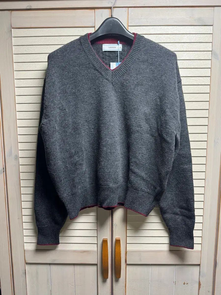(3) ドリフト Vネック ニット チャコール