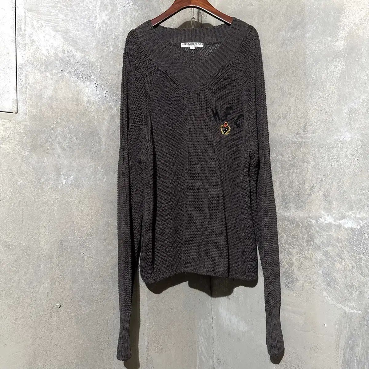 M-L ヘリテイジ フロース HFC フェルト リネン ブレンド Vネック ニット ブラウン 16,373円