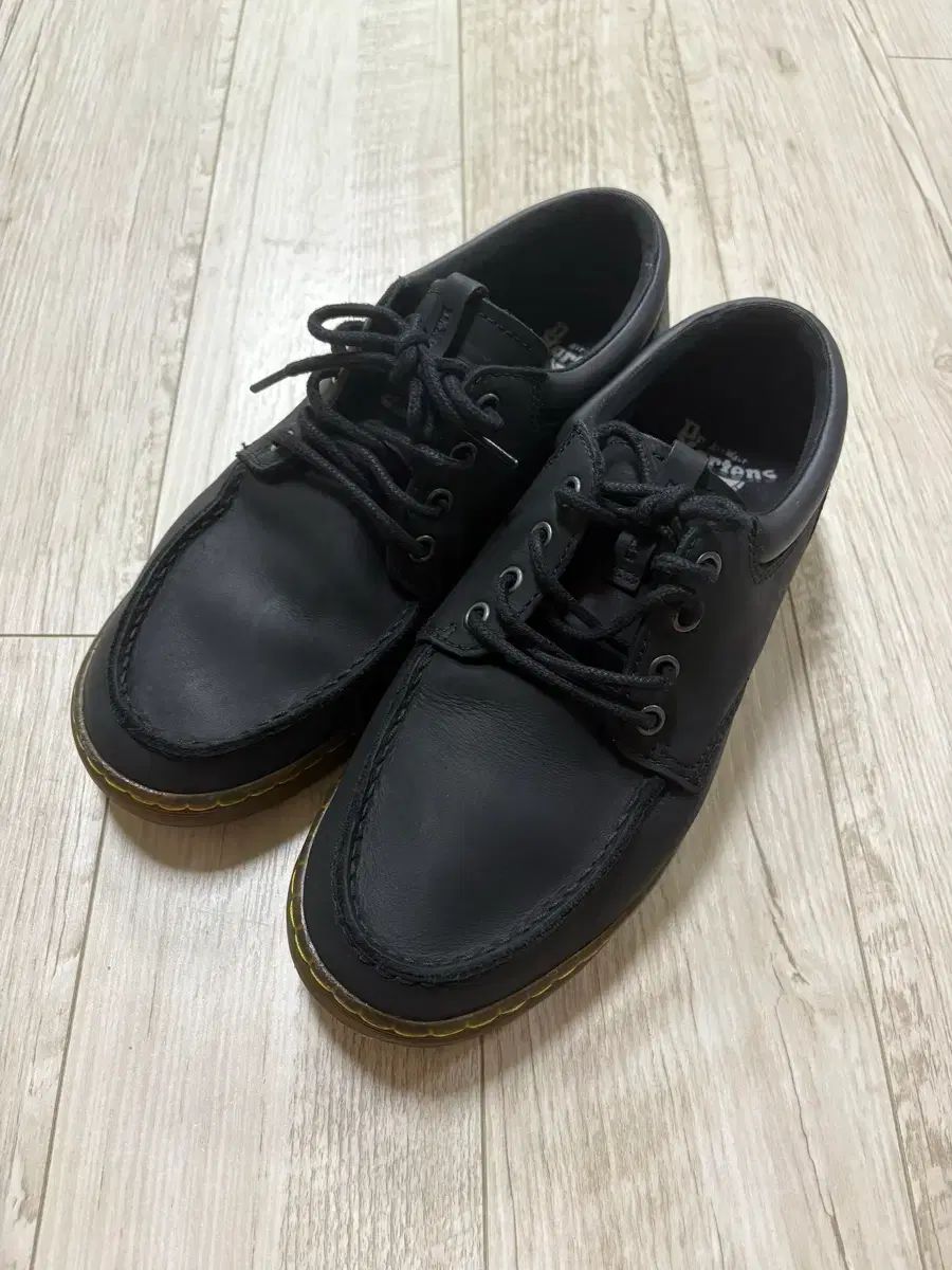 DR. MARTENS ドクターマーチン WILLMOTT ブラック 270