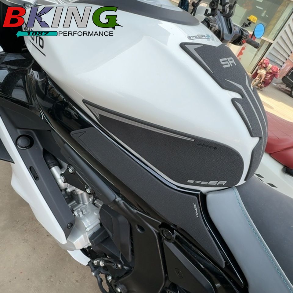 AKOTO CFMOTO 675NK NK675 2025以降対応 3Mアンチスリップタンクパッドステッカー ニーグリッププロテクター