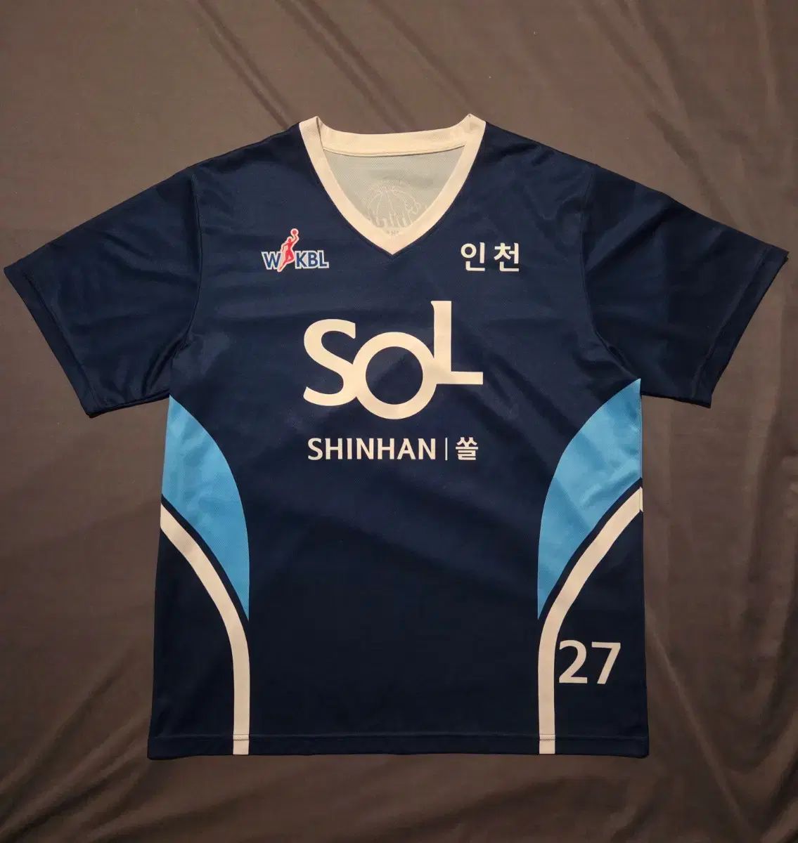 シンハン銀行 エスバード シューティング服