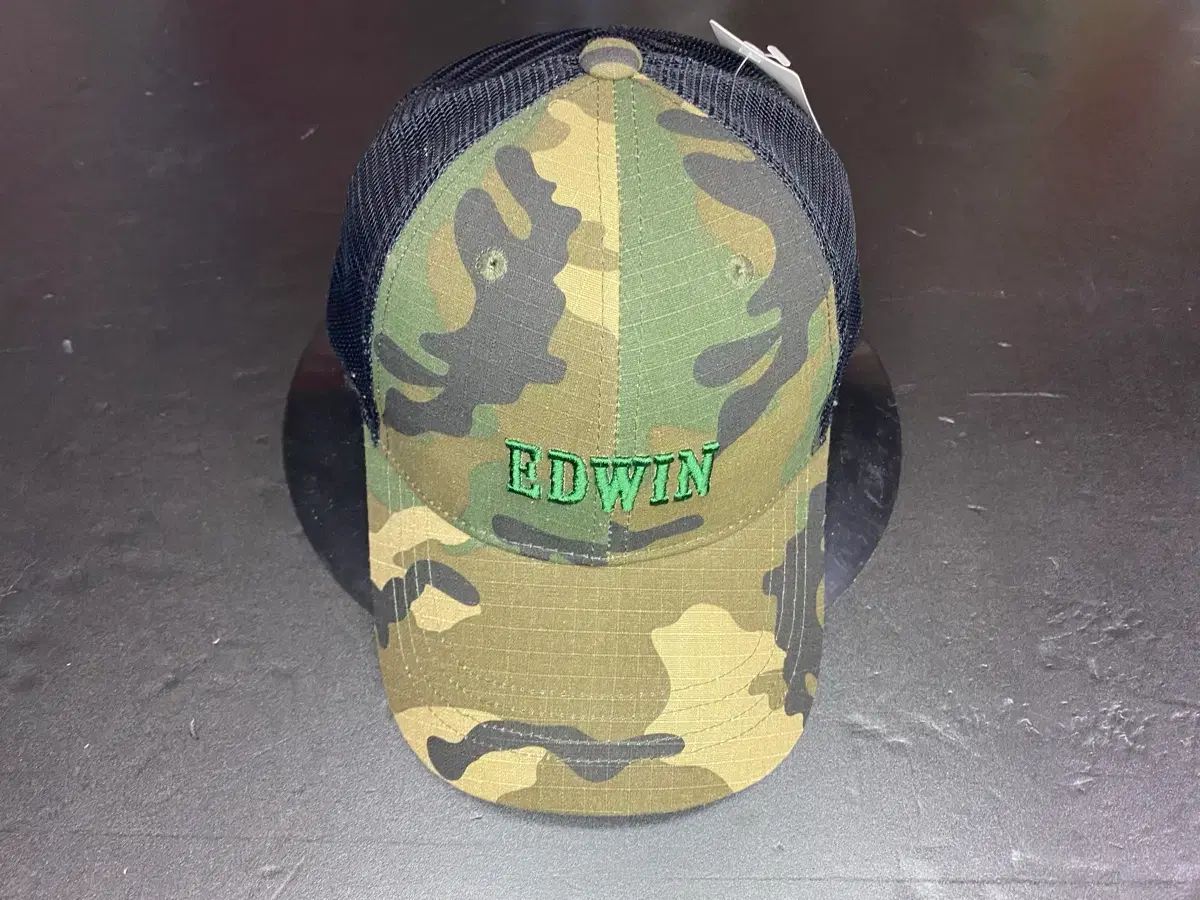 Edwin camo trucker cap新品