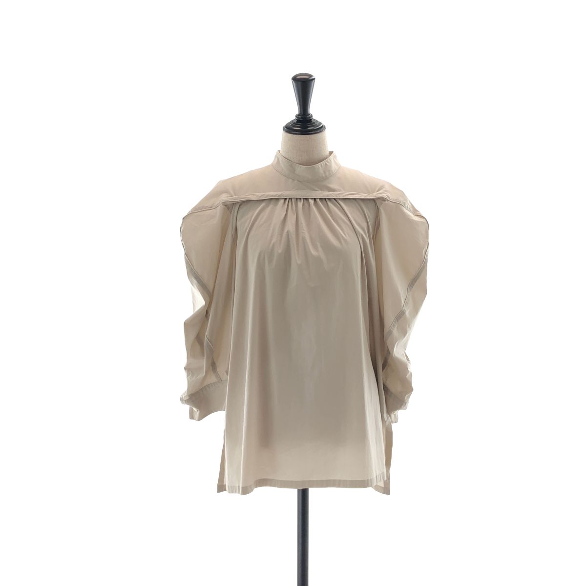 ISSEY MIYAKE / イッセイミヤケ | 2023SS | 変形スリーブ スタンドカラー ブラウス | 2 | ベージュ | レディース