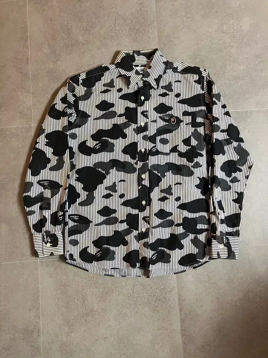 A BATHING APE ストライプ カモフラ パータン シャツ 20,392円