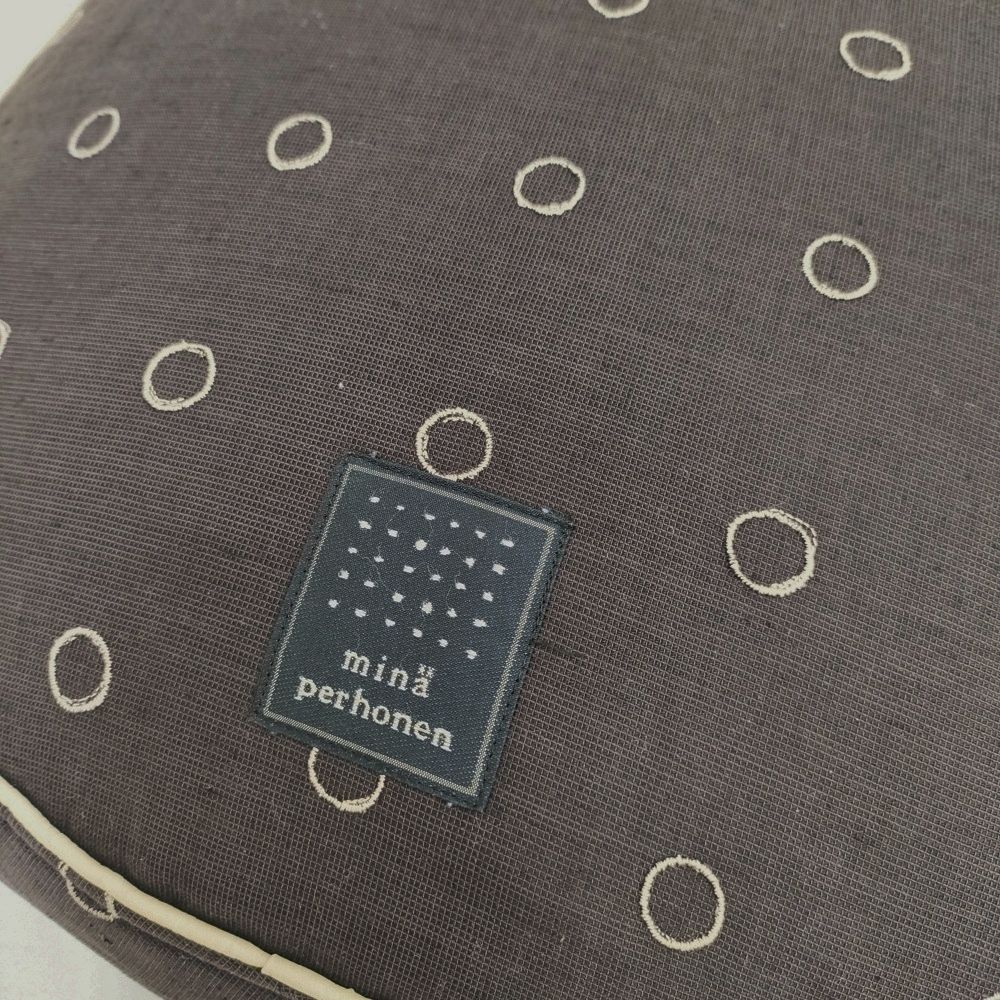 mina perhonen drops 刺繍 たまご型クッション エッグクッション egg