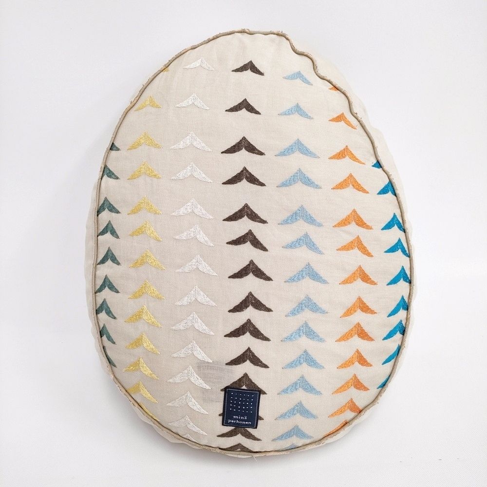 mina perhonen bird bird 刺繍 たまご型クッション エッグクッション egg インテリアその他 ベージュ 多色 レディース ミナペルホネン【中古】6-0715G◎