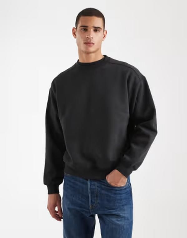 コットンオン メンズ アウター パーカー・スウェット セーター Cotton box fit crew sweater in washed BLACK ブラック