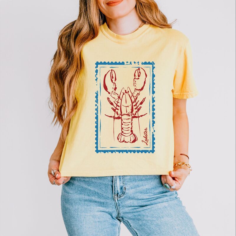 Simply Sage Market レディース トップス Tシャツ グラフィック Simply Sage Market Lobster Stamp Womens Boxy Crop Top Grap