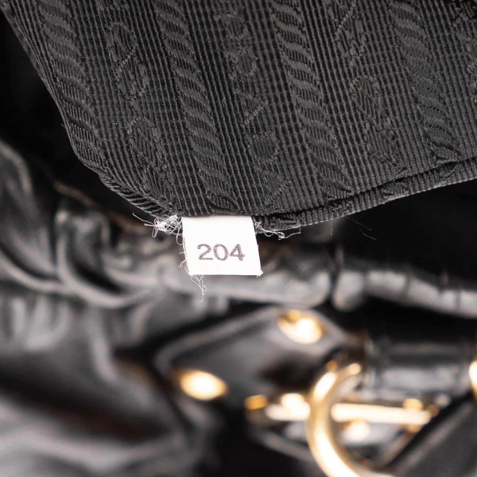 [中古] PRADA プラダミディアム ガルダ トート黒ナッパゴーフルレザーA