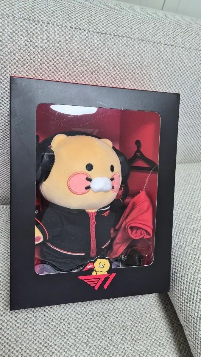 公式グッズ T1 x KAKAO FRIENDS(カカオ フレンズ) チュンシク ぬいぐるみ コスチューム セット (開封展示) 6,426円