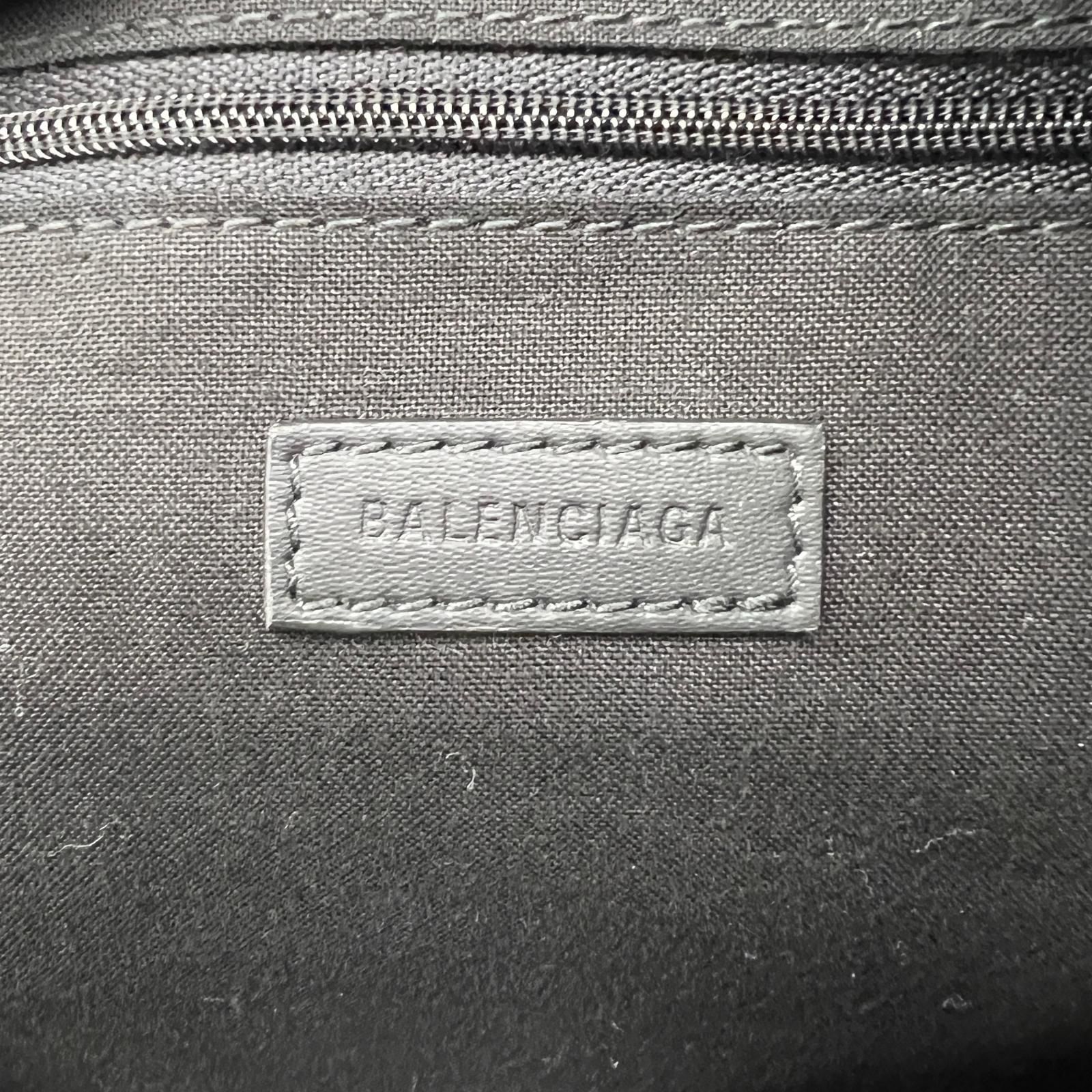 BALENCIAGA 希少 極美品 バレンシアガ EXPLORER エクスプローラー