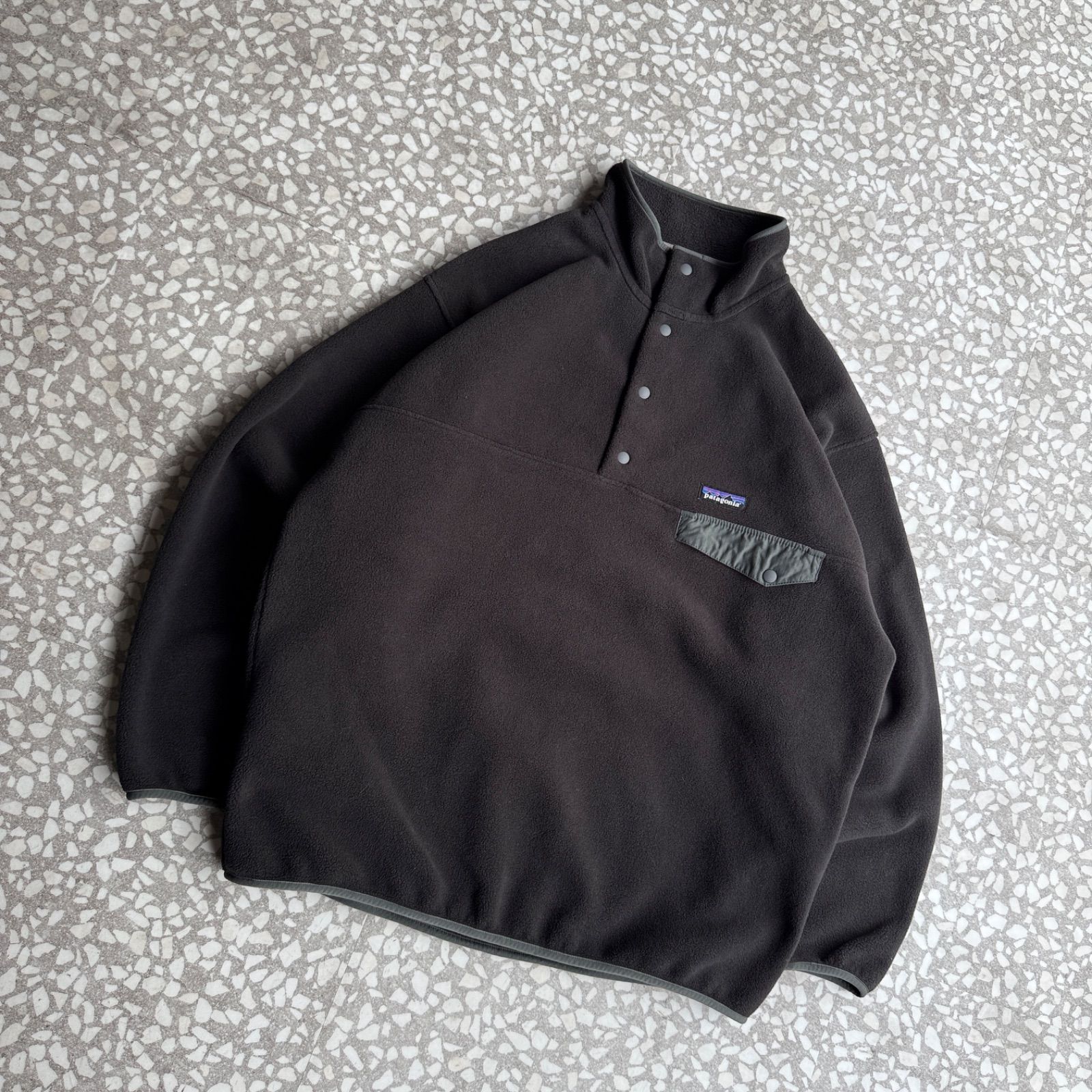 Archive アーカイブ Y2K ] Patagonia / 20's SYNCHILLA snap-T