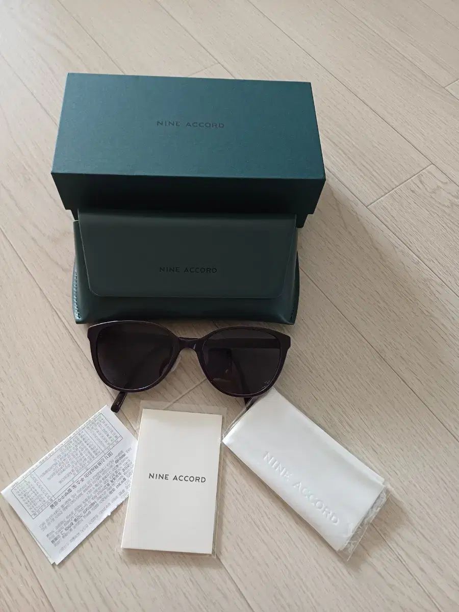 アトリエナイン レディース サングラス 新品