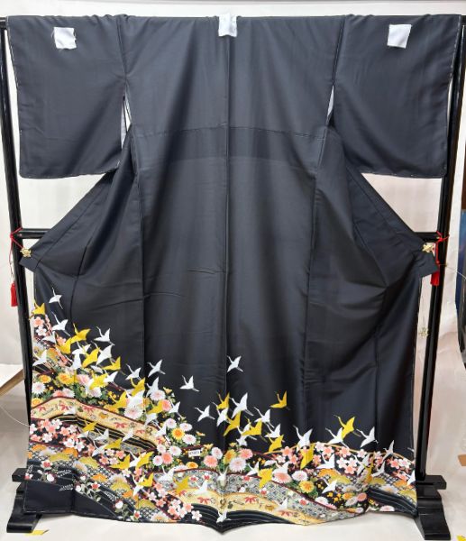 黒留袖 単品 着物 合繊 ポリエステル 五三桐 丸なし 家紋入り 五つ紋 仕立て上がり 飛鶴 群鶴 四季草花 NO43889 9,204円