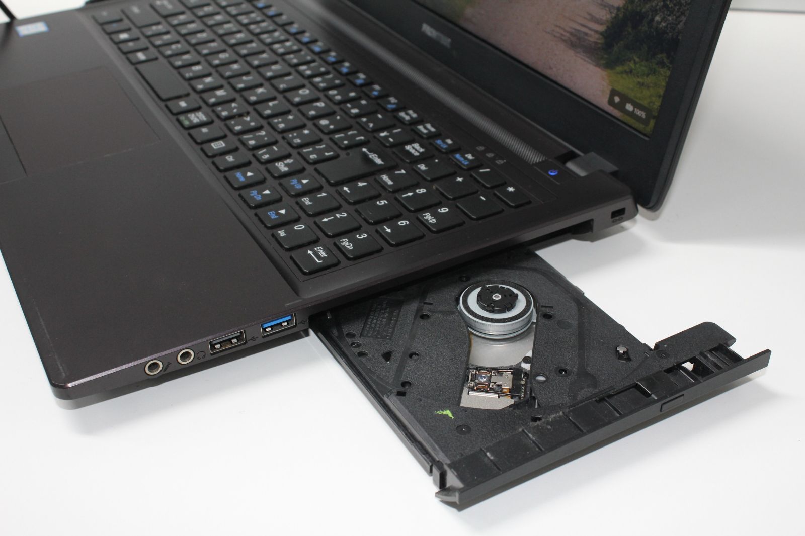 中古ノートPC】FRONTIER〈FRNXHM170/A〉第6世代Core i7/SSD128GB+