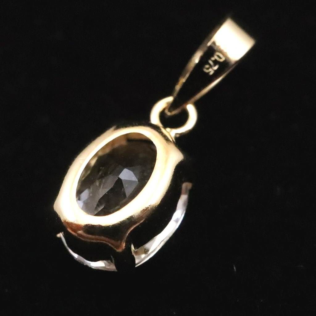 ロシア産 フェナカイト 6.7mm オーバルカット ペンダントトップ K18YG 鑑別書付 0.75ct 【榎本通商91762】