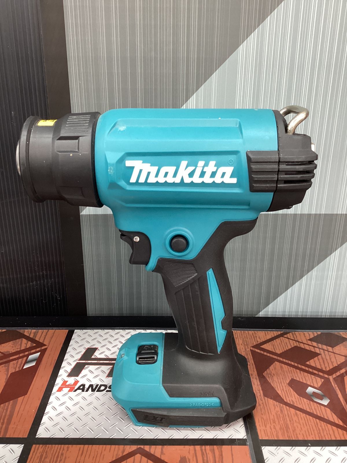 【送料無料】【中古品】マキタ　Makita　HG181D　充電式ヒートガン【ハンズクラフト島根出雲】 10,500円