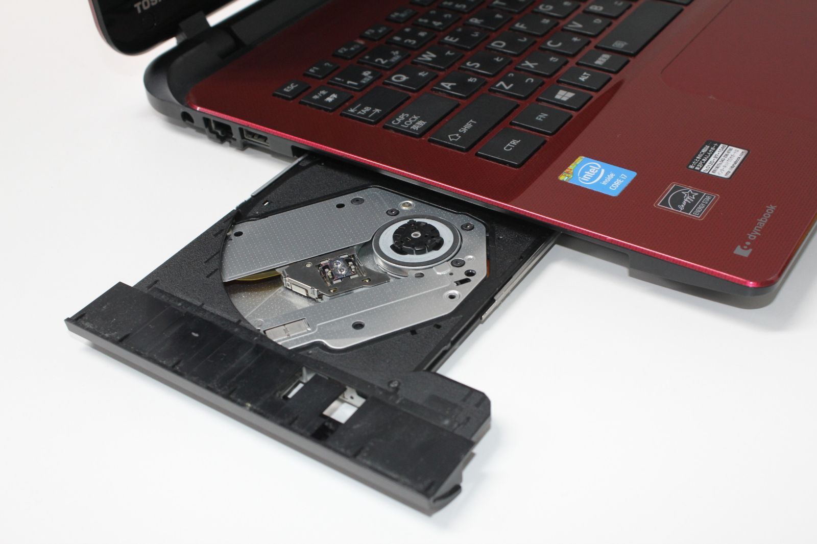 中古ノートPC】東芝〈dynabook T55/56MRD〉第4世代Core i7/SSD512GB