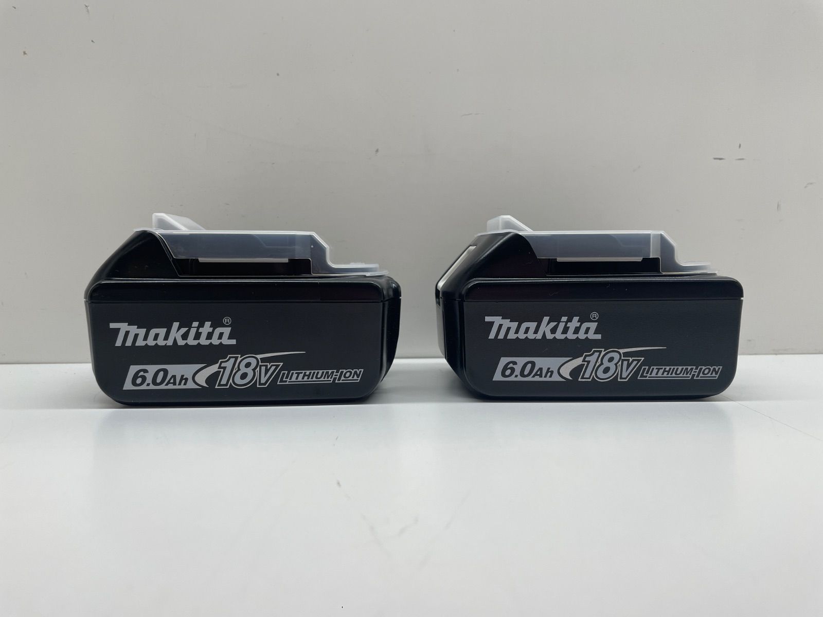 【新品未使用 開封品 外箱なし２個】マキタ 18Vバッテリー6.0Ah ２個セット リチウムイオン電池 BL1860B