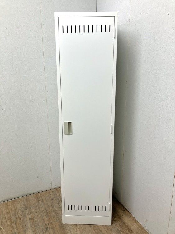 PLUS 掃除道具ロッカー 掃除道具入れ 掃除用具入れ スチールロッカー 清掃用具 フック 幅455 奥行515 高さ1790 アウトレット品/訳あり品