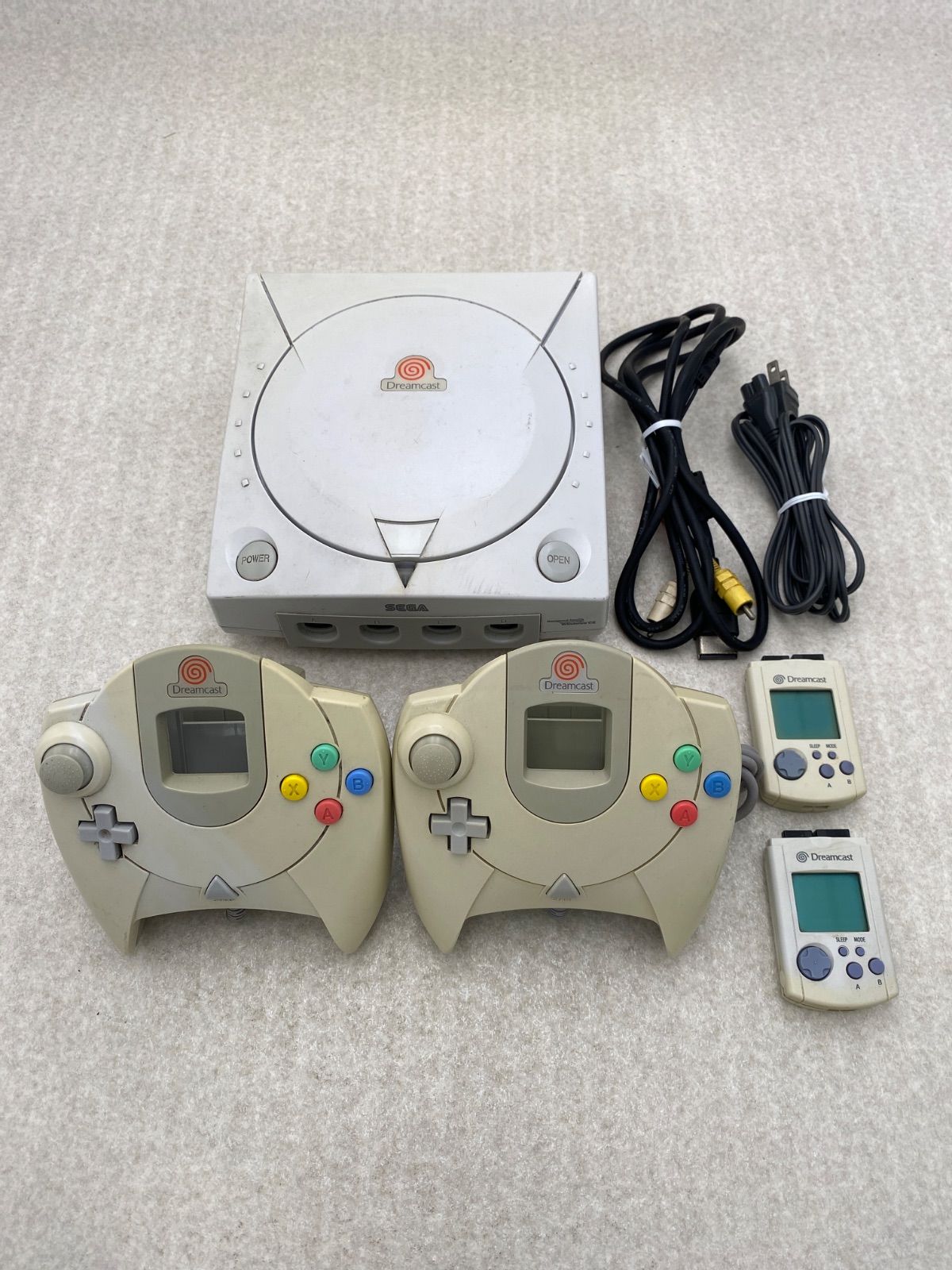 ドリームキャスト本体 HKT-3000 動作品 コントローラー2点 - メルカリ