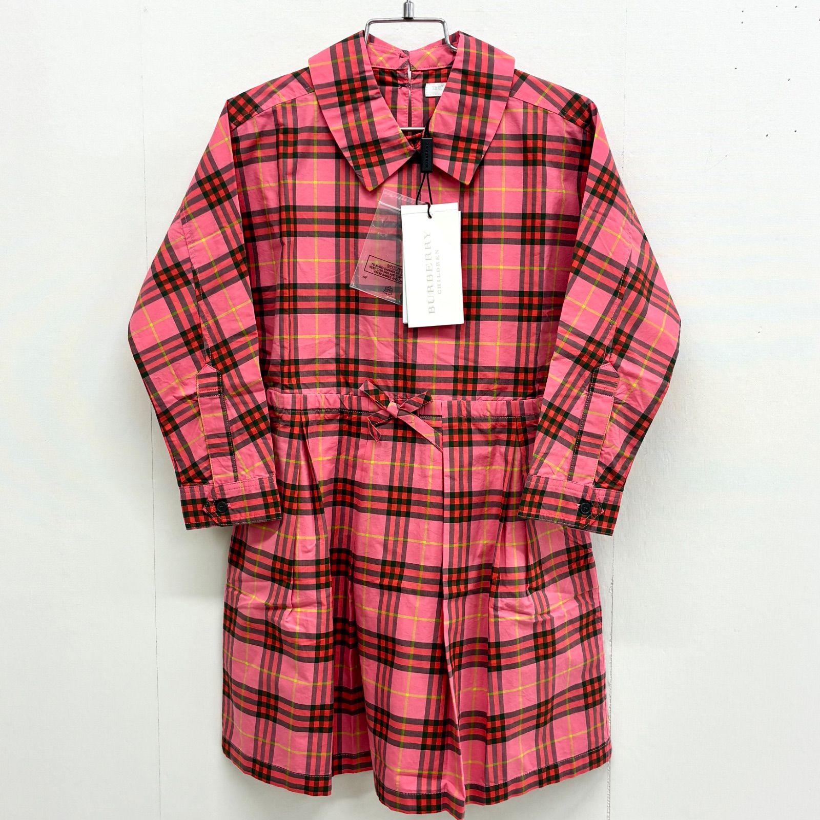 【バーバリー BURBERRY】キッズ 新品未使用品！バーバリーチェック襟付きワンピース 長袖 スカート 120(6Y) ピンク×レッド×イエロー ⭐︎