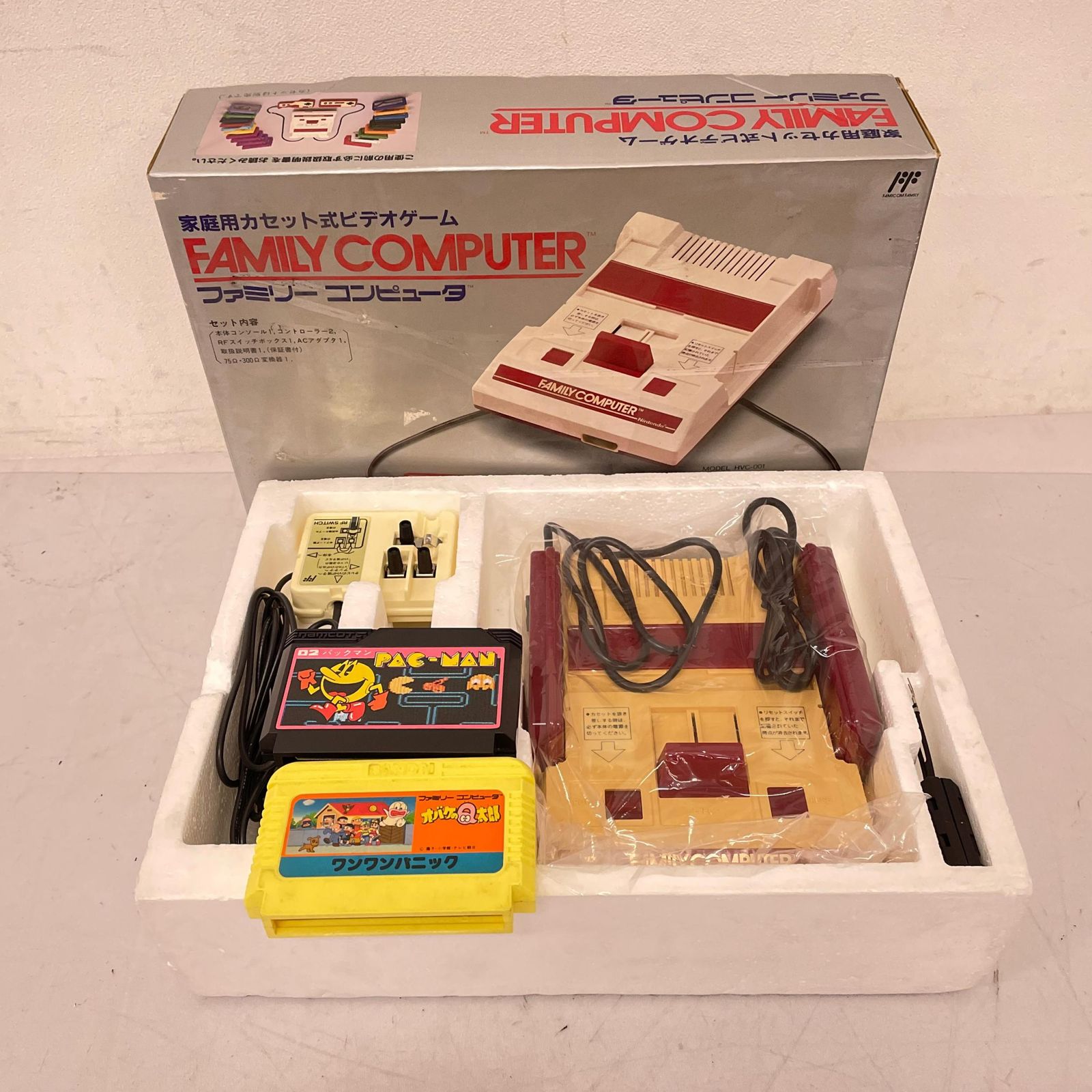 7S028Nintendo ニンテンドー ファミリーコンピュータ　本体 ビデオゲーム コントローラー付 HVC-001 ゲームハード 中古 5,858円