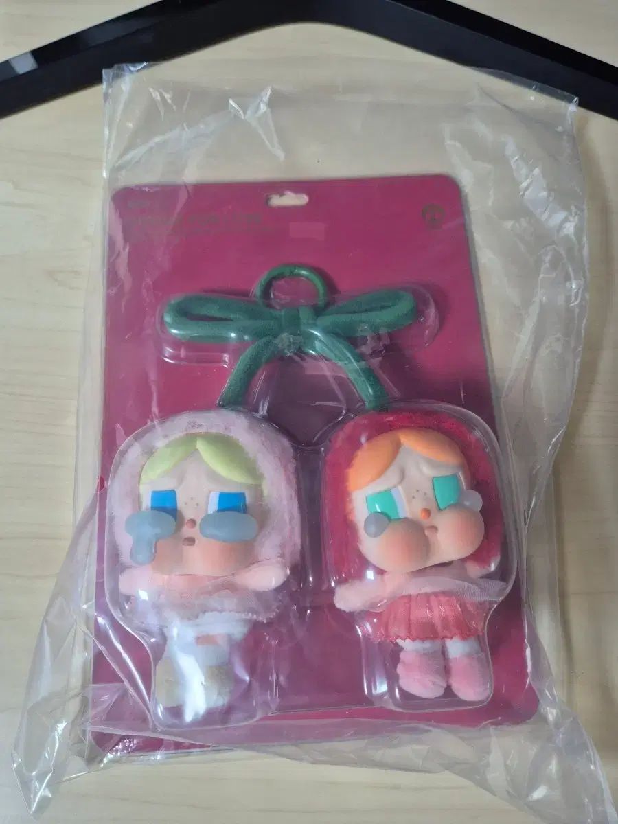 Llavero de peluche POP MART Crybaby Tears of Love sin abrir
