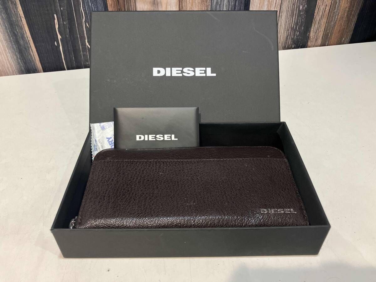 [箱付き]DIESEL ディーゼル 長財布 X06752 ブラウン