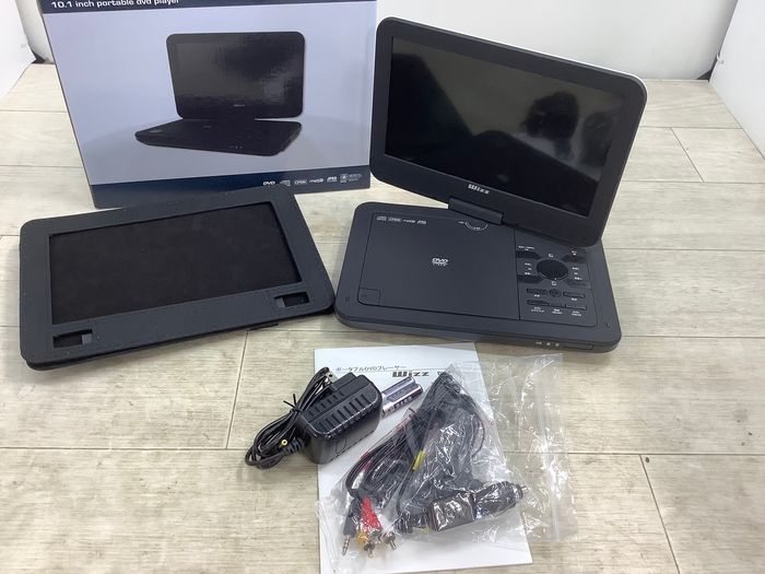 Wizz DV-P10J 10.1インチポータブルDVDプレーヤー T8 美品 Wizz DV-P10J 10.1インチ ポータブルDVDプレーヤー 付属品