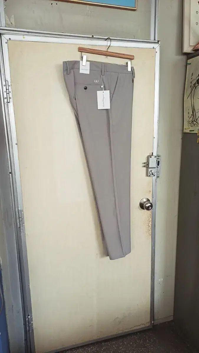 Salvatore Ferragamo テラ カモフラージュ メンズ 夏パンツ 新品 40サイズ 丈110cm