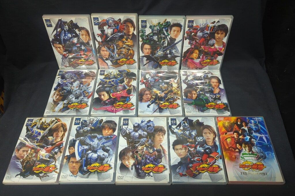 特撮DVD 仮面ライダー龍騎 全12巻+スペシャル[13 RIDERS]セット セット