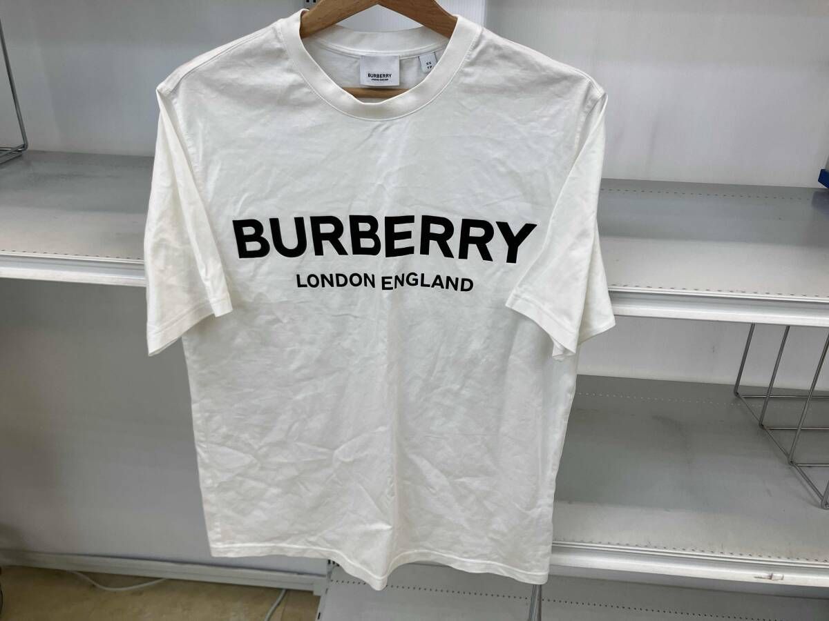 Burberry バーバリー　半袖Tシャツ　ホワイト　ロゴドン