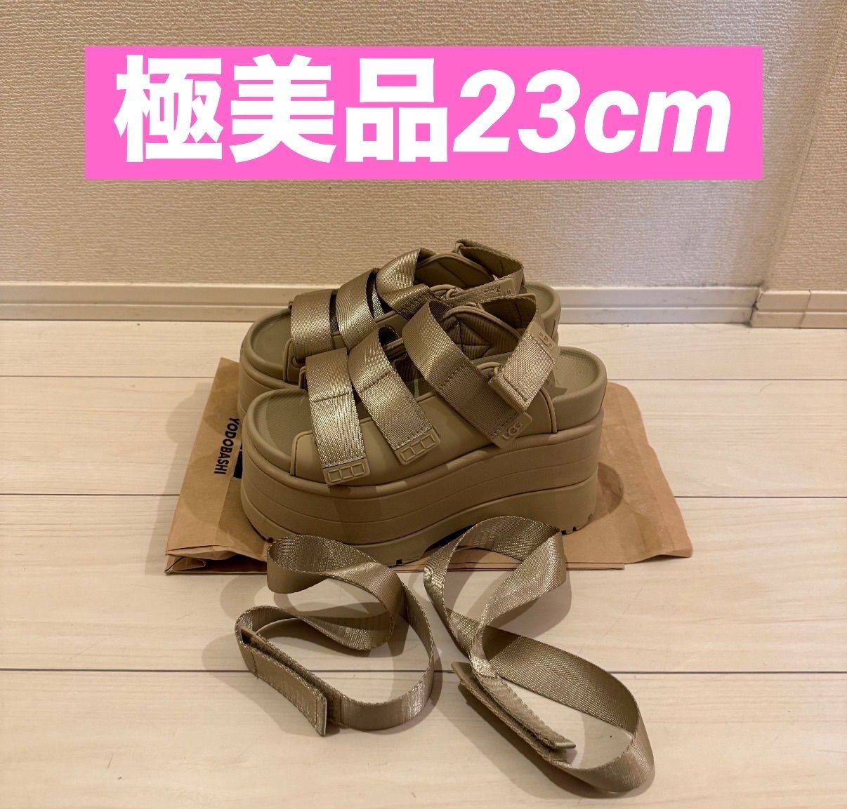 UGG GOLDENRISE アグ ゴールデンライズ サンダル　厚底 ベージュ　beige USW6、23cm 15,540円