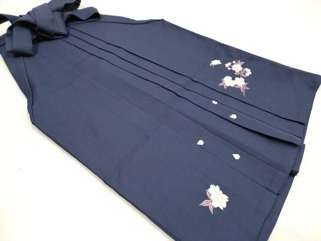 平和屋着物[]女の子　子供　行灯袴　総刺繍　舞蝶舞桜文　留紺色　金糸　洗える着物　DABH5446ea 9,360円