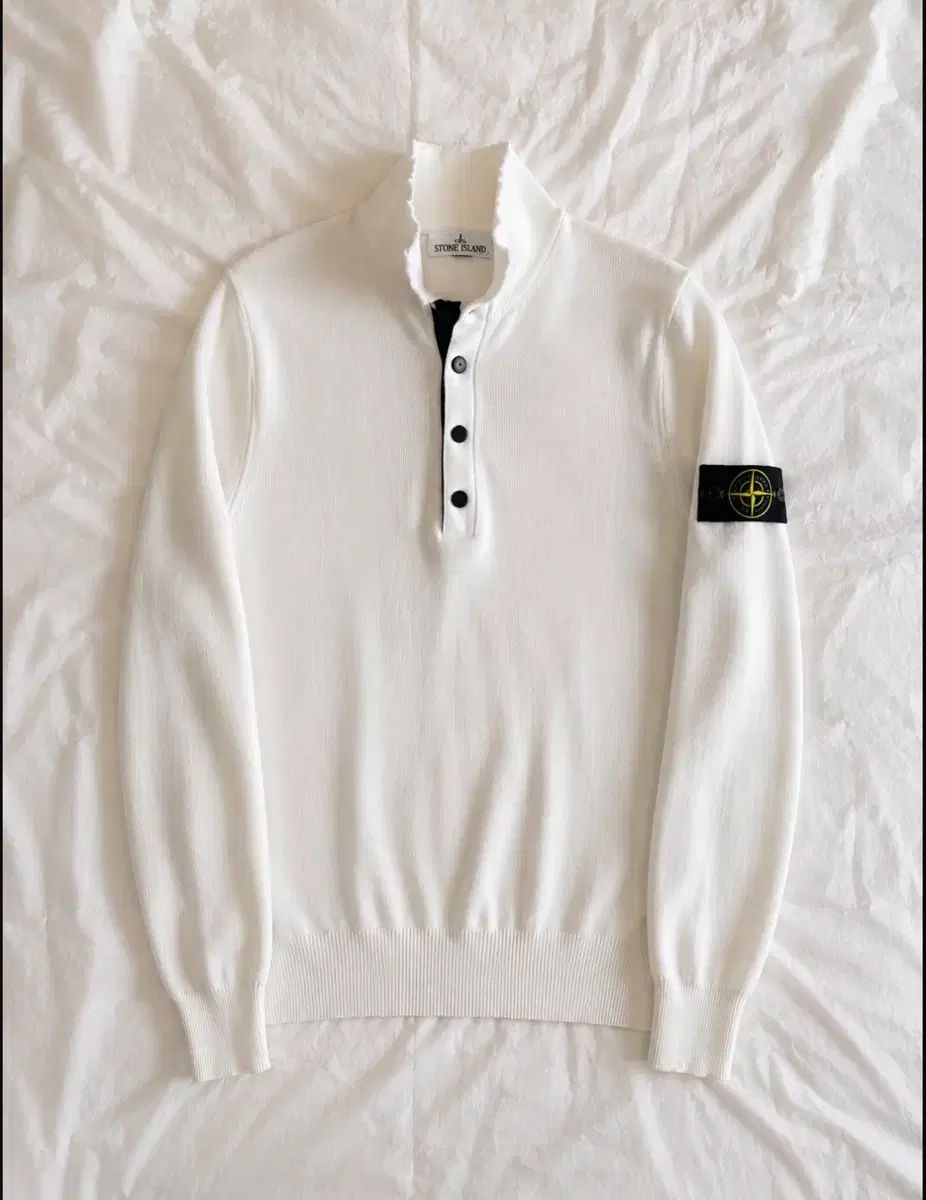 STONE ISLAND ストーンアイランド ハーフ ジップアップ ニットウェア 白
