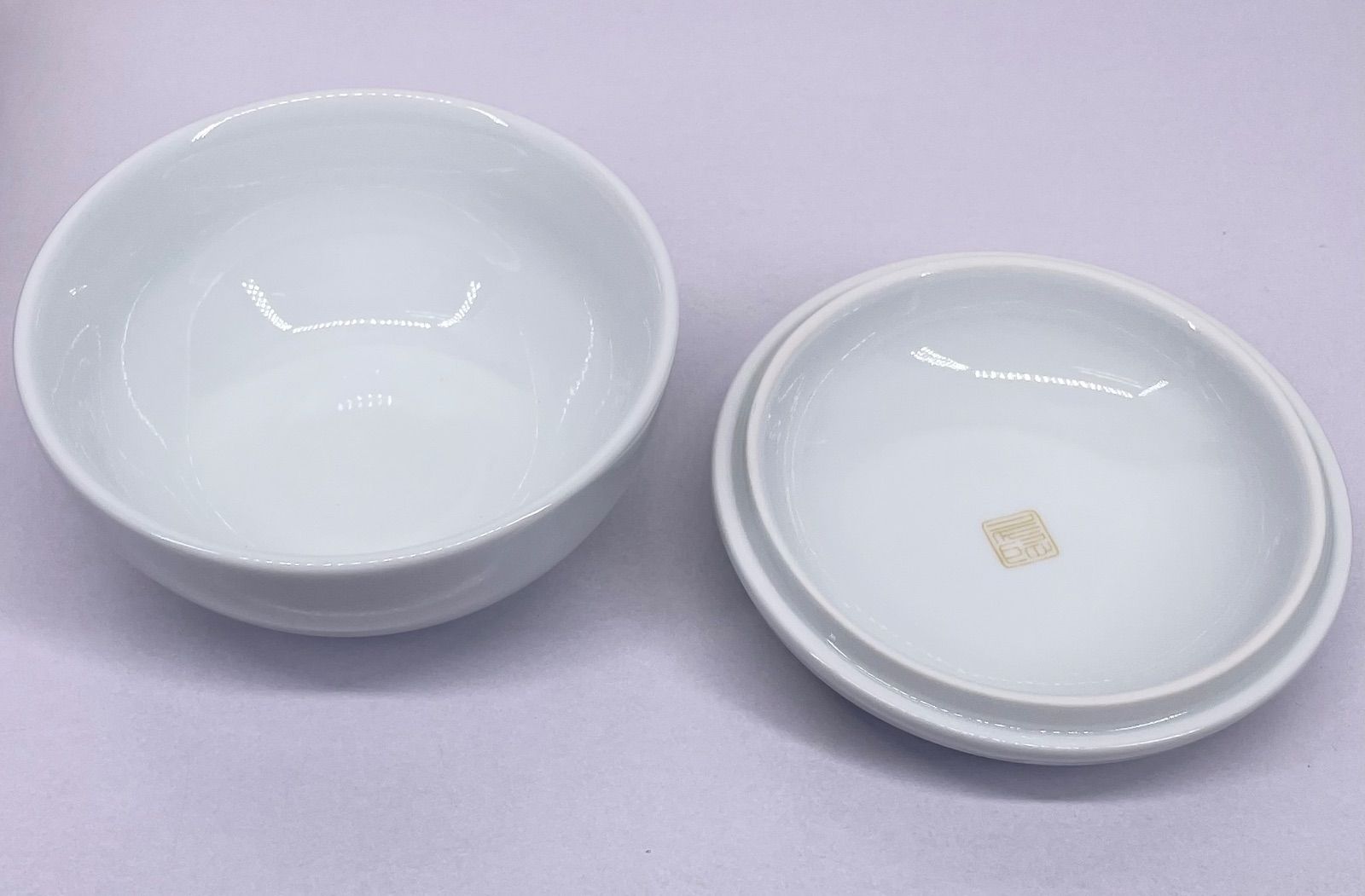 古千窯　ボンボニエール　蓋物　小物入れ　一珍　有田焼　レア　古千　白磁　食器 有田焼 ボンボニエール 蓋つき小鉢 菊の御紋章入 管理M - メルカリ