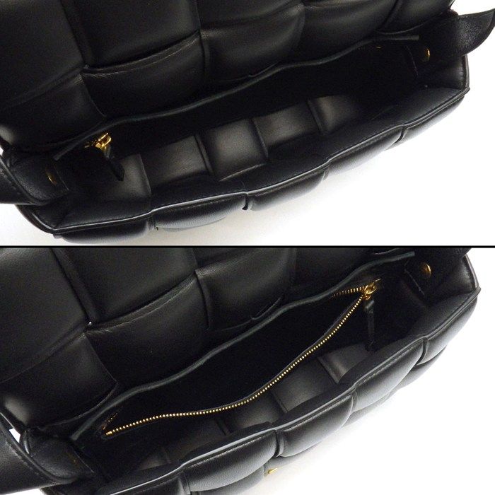 ボッテガ・ヴェネタ BOTTEGA VENETA ショルダーバッグ パデッド カセット クラシック 591970 VCQR1 8425 ブラック ラムスキン 【中古】 ボッテガ・ヴェネタ BOTTEGA VENETA ショルダーバッグ パデッド カセット クラシック 591970 VCQR1 8425 ブラック ラムスキン 【中古】