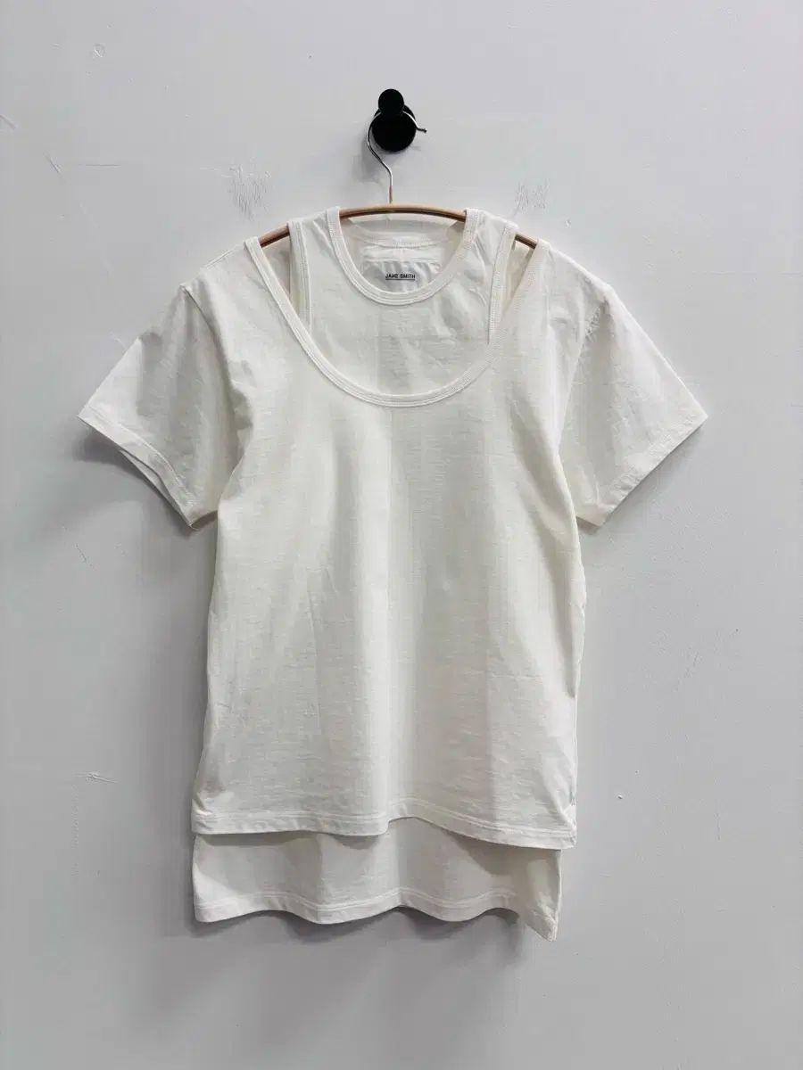 JANESMITH 白 オフショルダー 半袖 Tシャツ 11,719円