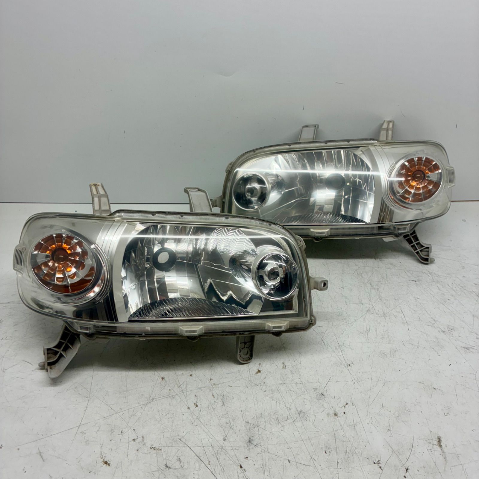 【コーティング】L350S L360S タント カジュアル ヘッドライト レンズ ランプ 左右セット LR ハロゲン レベ付 koito 100-51752 P80788