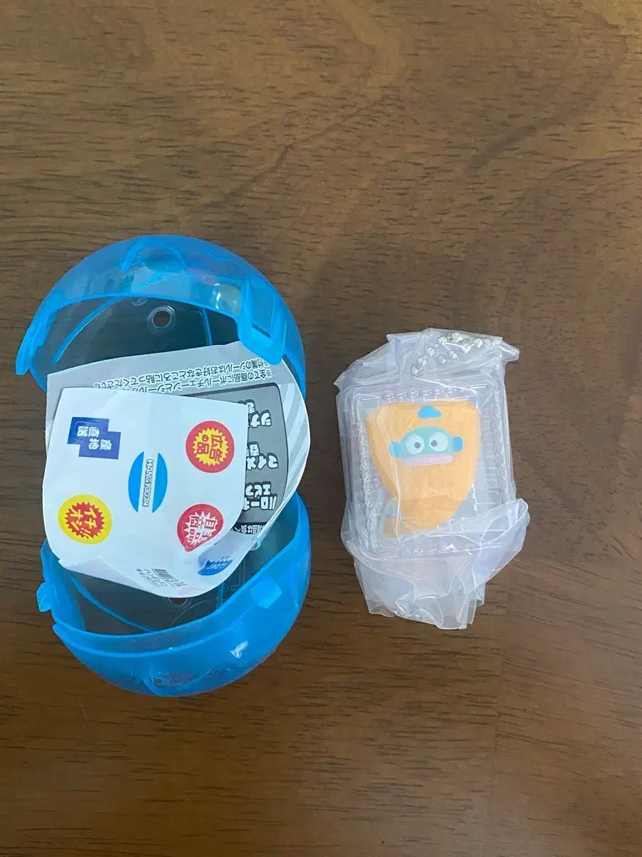 Guarnición bento de Sanrio Gacha Narikiri Hangyodon